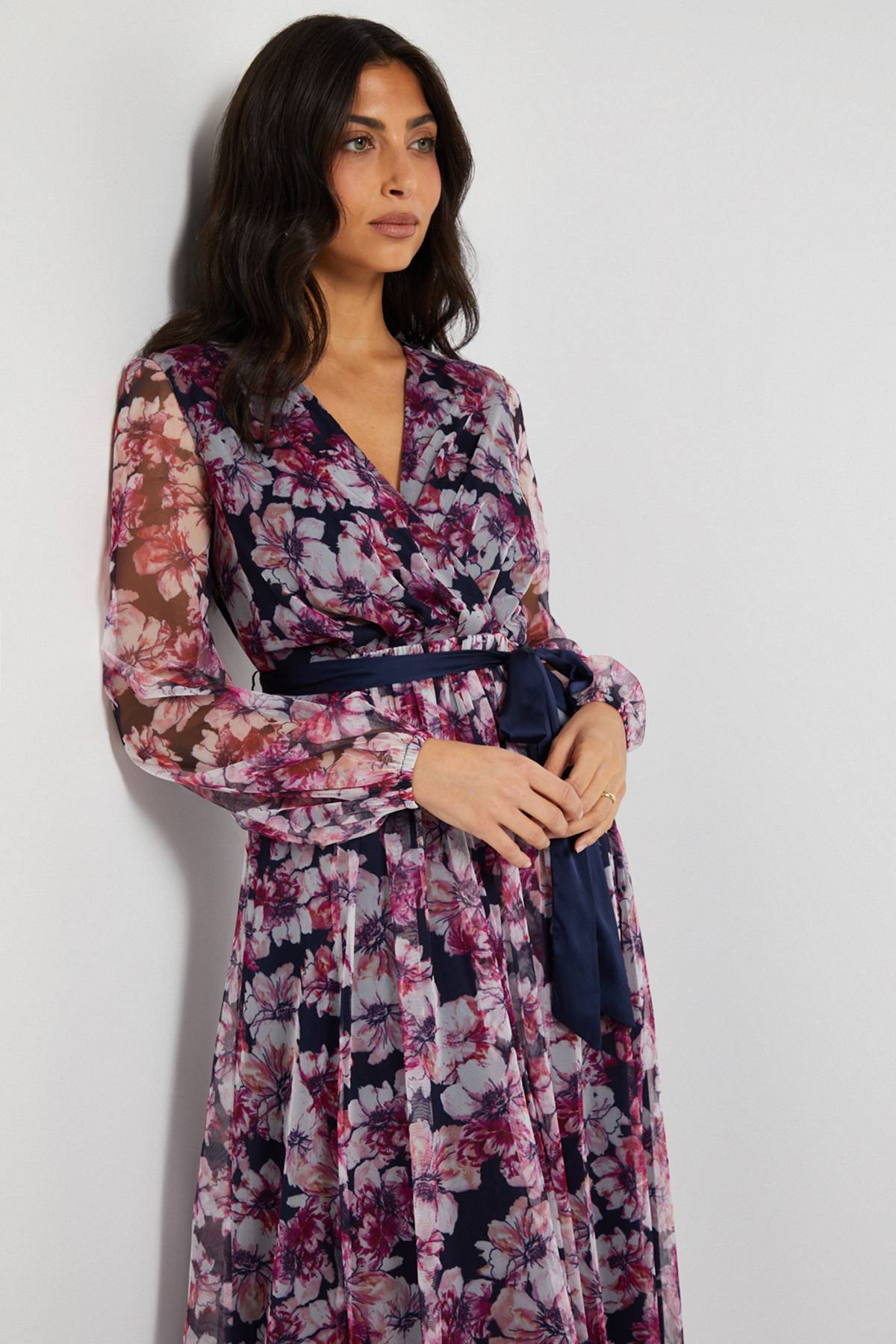 Wallis Robe Midi en Satin à Nouer avec Superposition de Tulle Floral