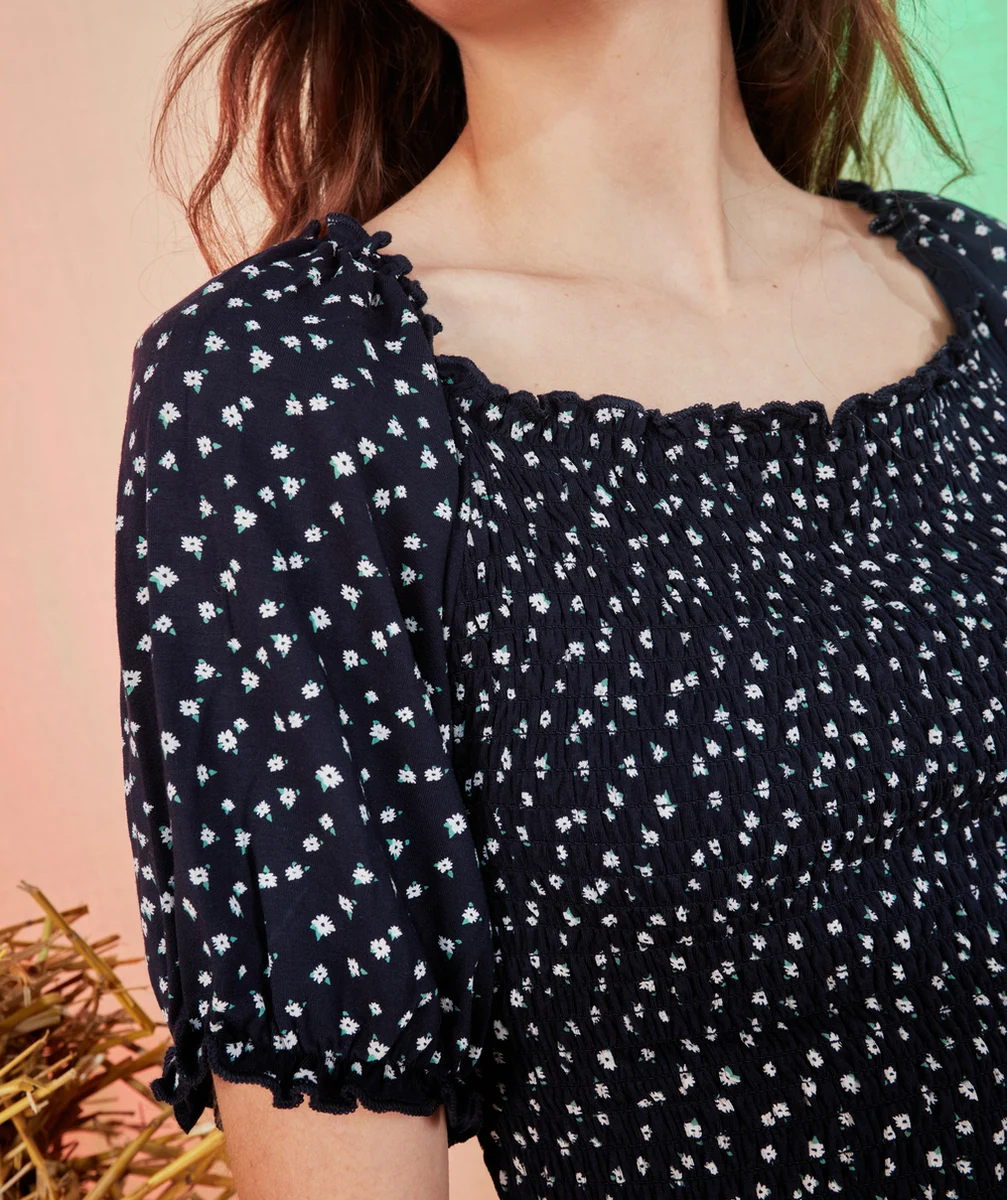 T-SHIRT COL BARDOT FILLE BLEU MARINE AVEC IMPRIMÉ FLEURI
