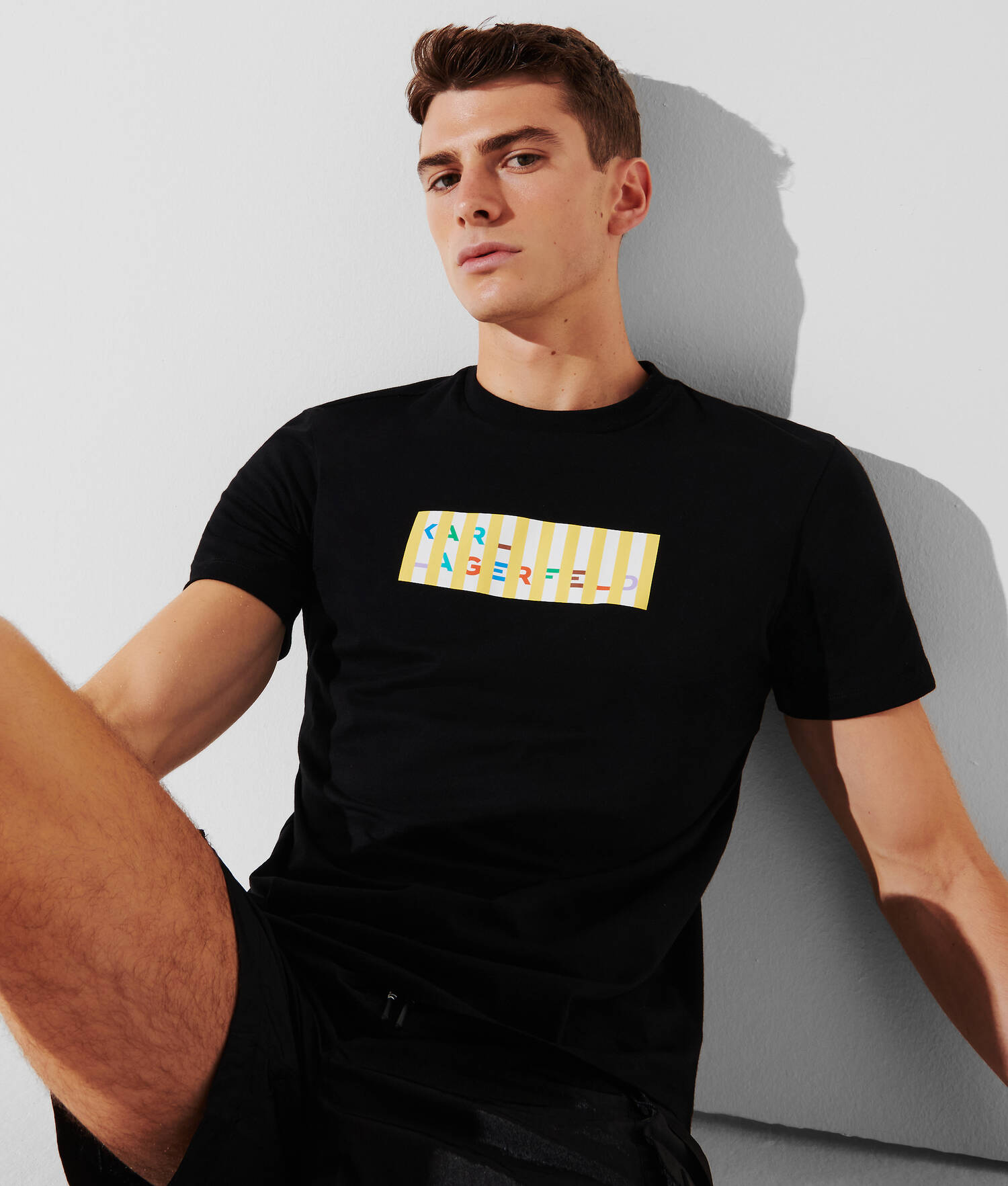 T-SHIRT DE PLAGE RAYÉ AVEC LOGO KARL
