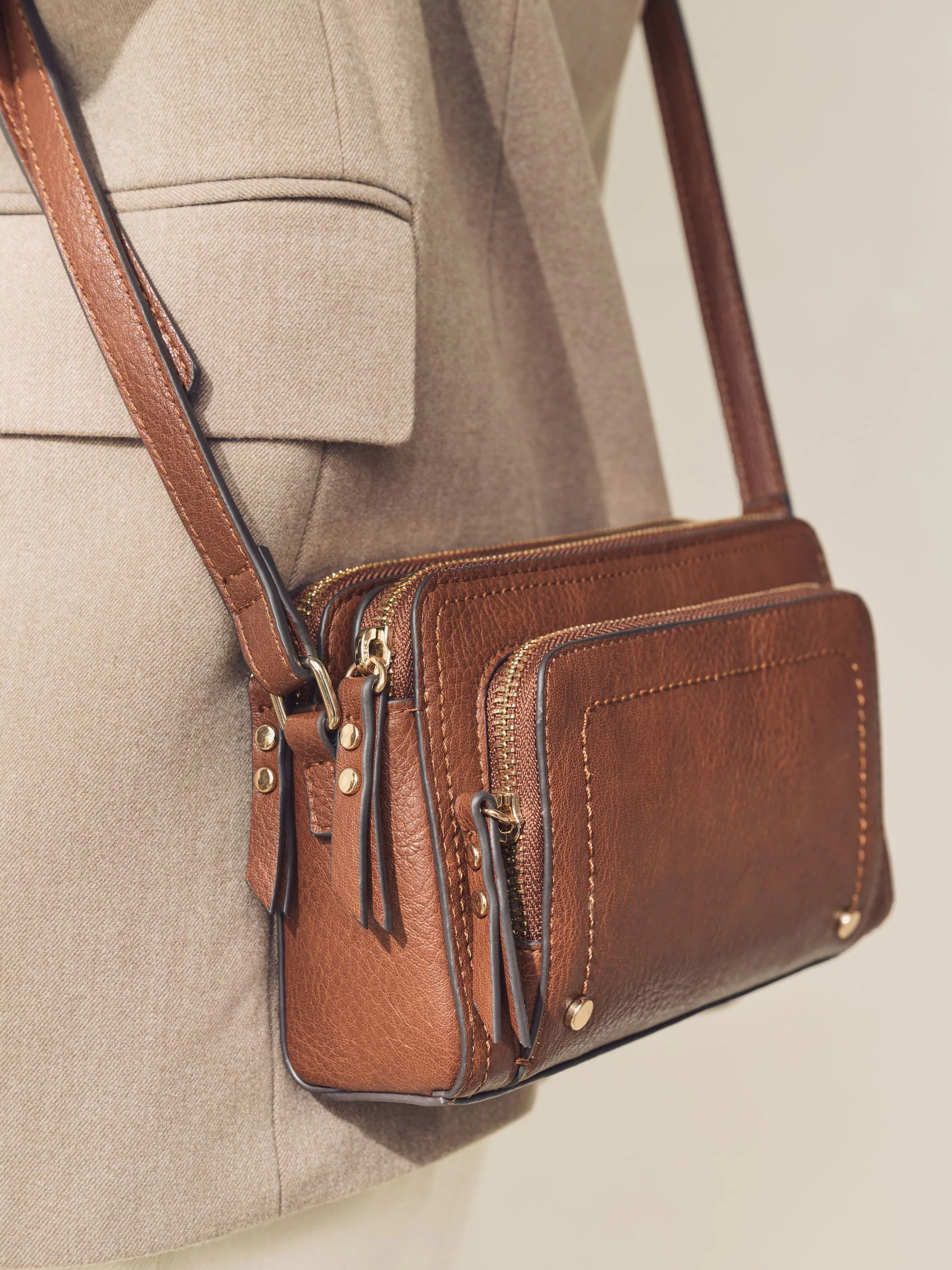 Lichtbruin - Crossbodytas met dubbele rits