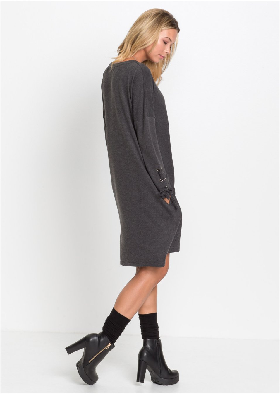 Robe sweat avec laçages