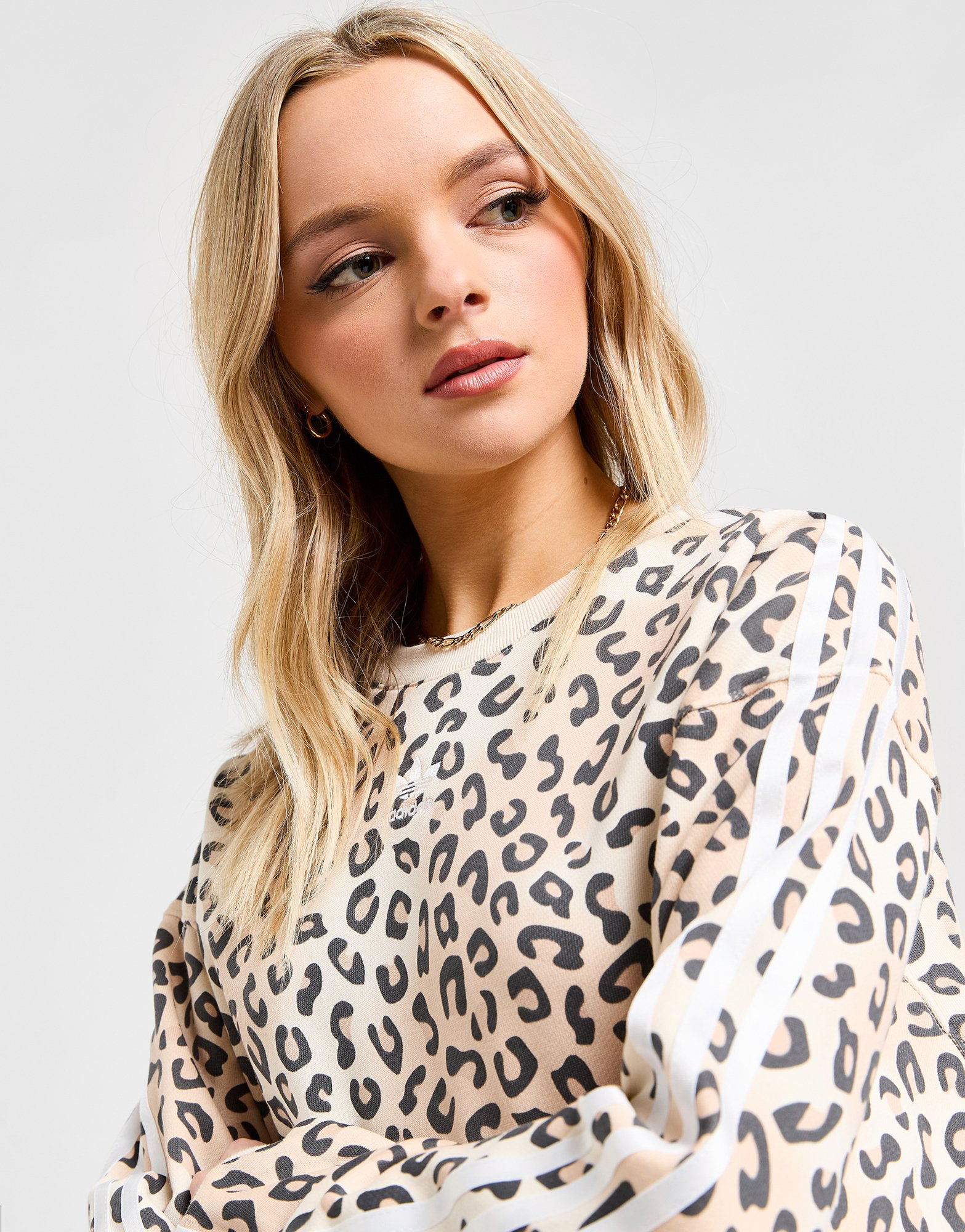 adidas Originals Sweat-shirt ras-du-cou Trèfle adidas Originals Leopard Luxe