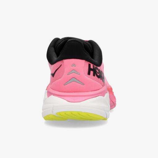 Hoka Arahi 6