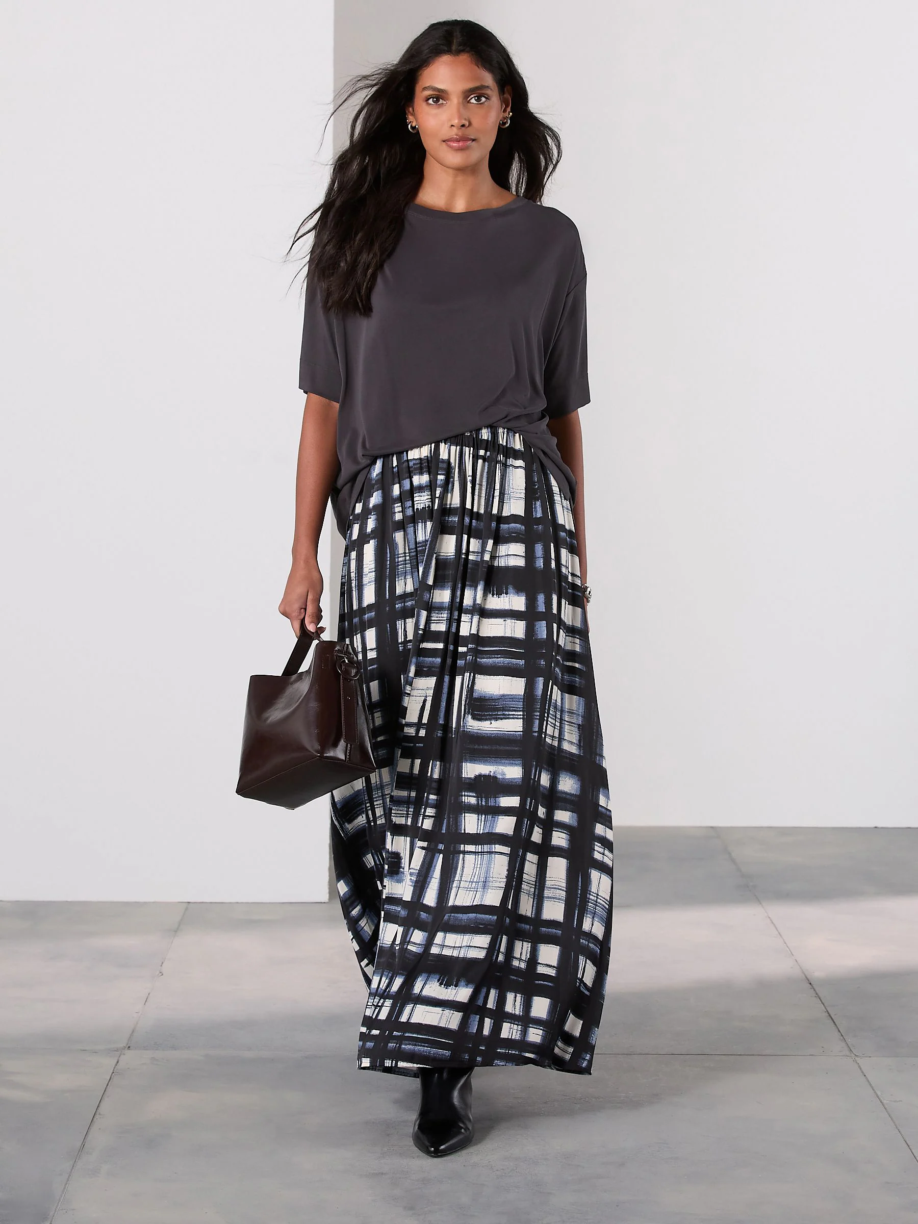 Crème/marineblauw ruit - Satin Pleated Maxi Skirt