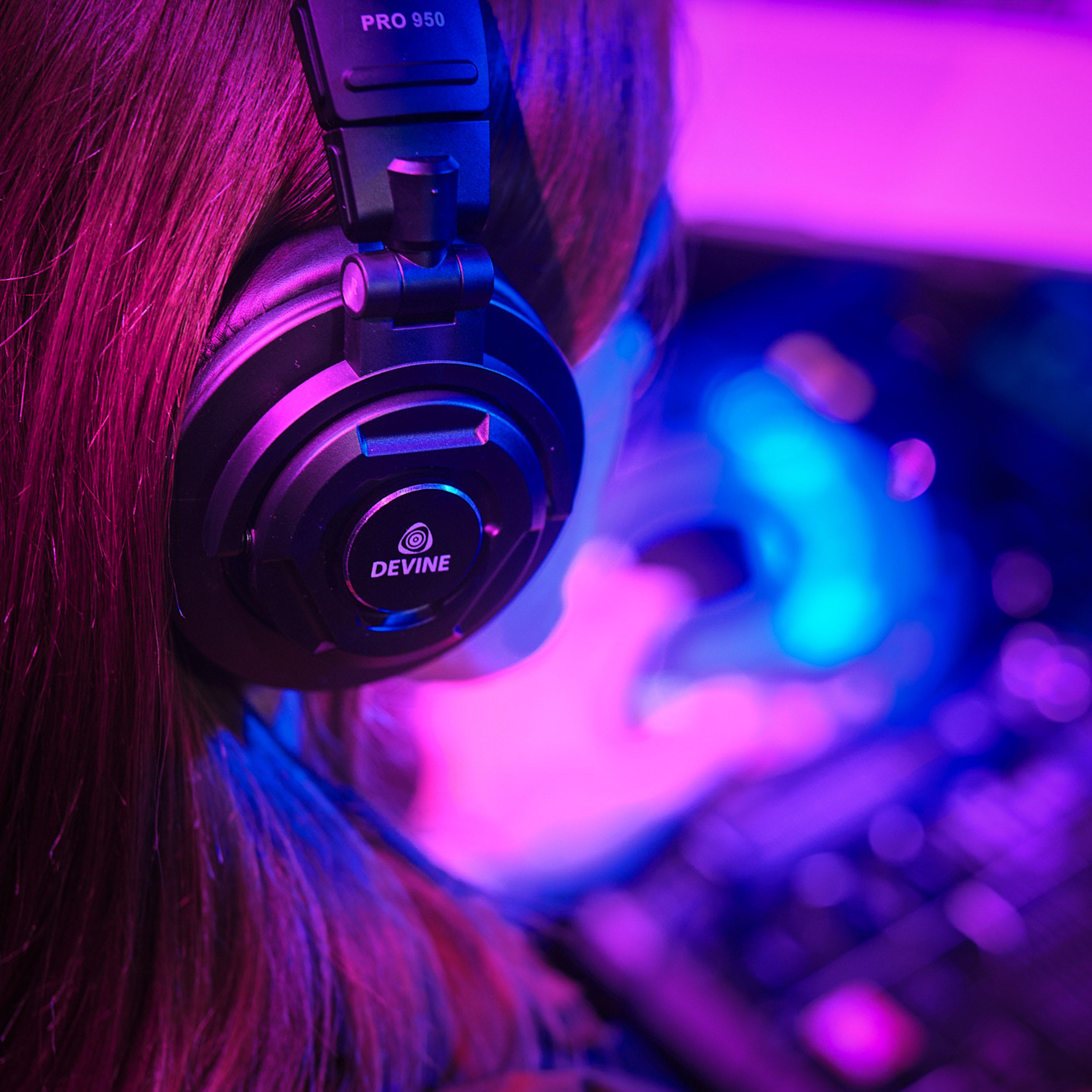 Devine PRO 950 DJ-hoofdtelefoon