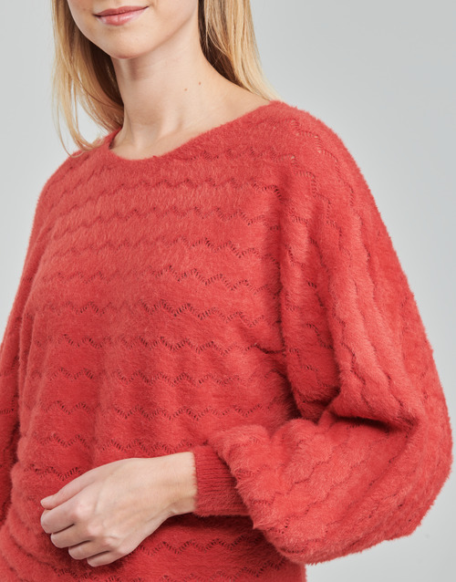 Molly Bracken - T1302H21 - Rouge