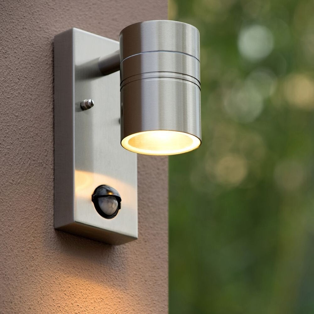 Enkelvlams LED-buitenwandlamp Arne, mat chroom, inclusief bewegingsmelder