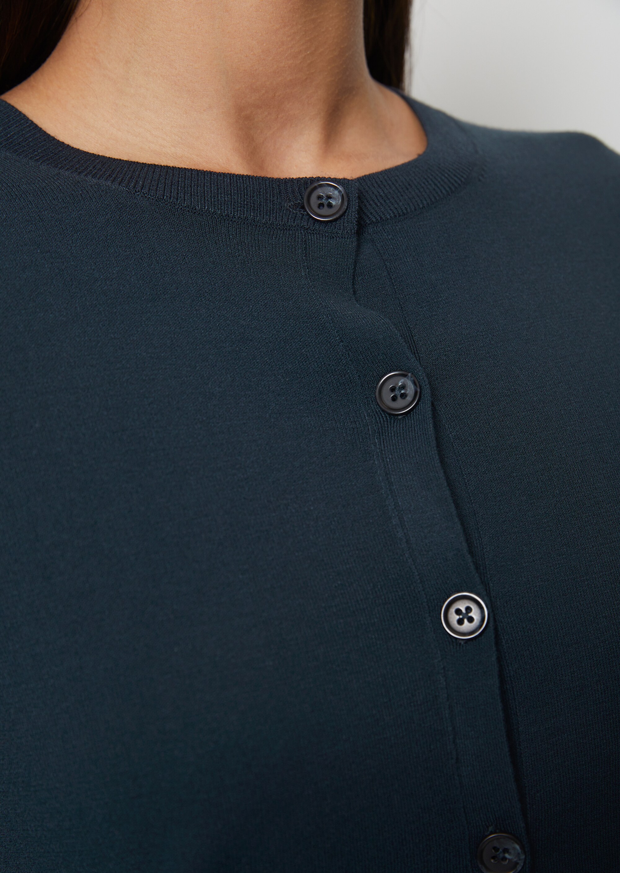 Feinstrick-Cardigan slim aus LENZING™ ECOVERO™
