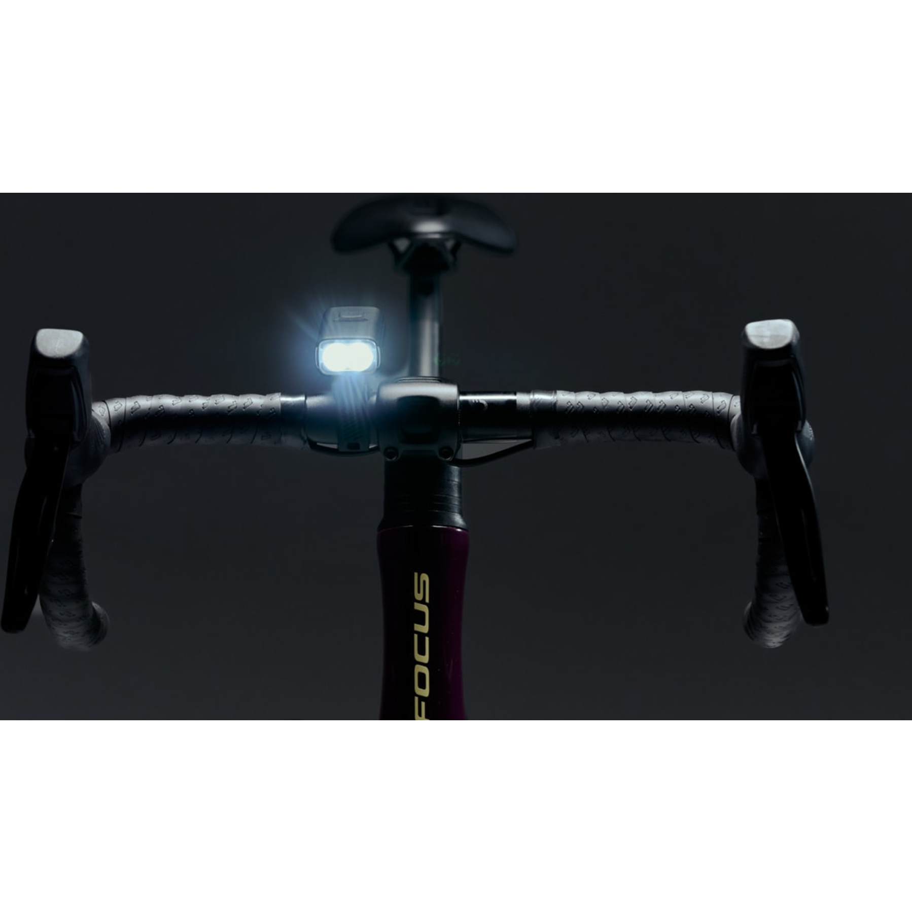 BBB Cycling BLS-263i NanoStrike 1000i Voorlicht