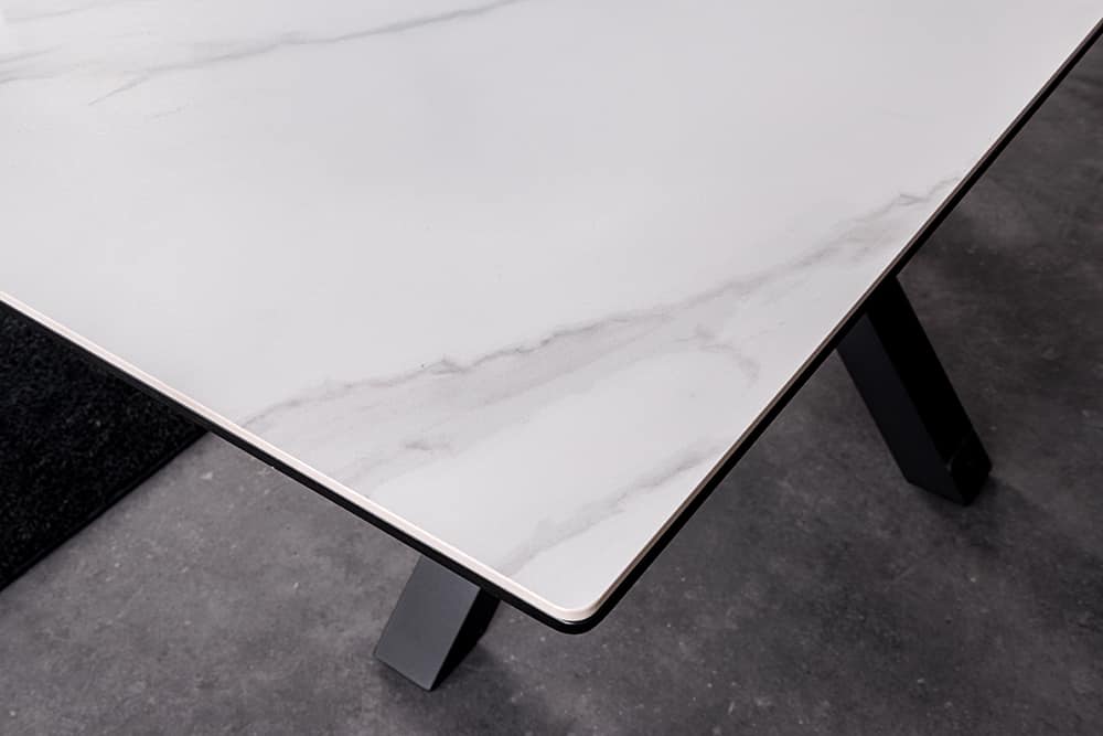 Ausziehbarer Esstisch ETERNITY 160-200cm weiß Keramik schwarz Metall