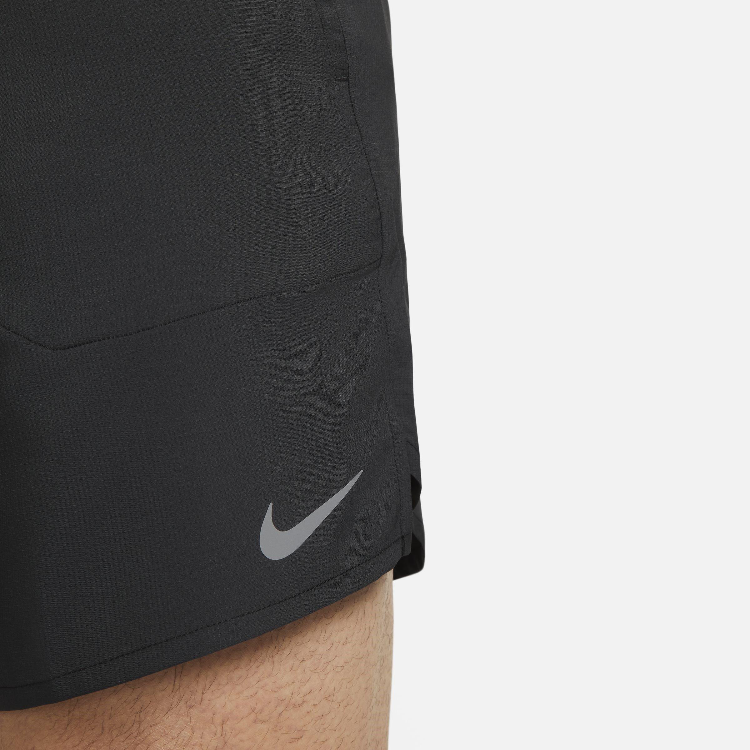 Nike Stride 7In Short