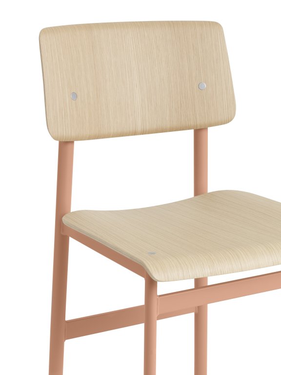 Muuto Loft barkruk 65cm zwart/eiken