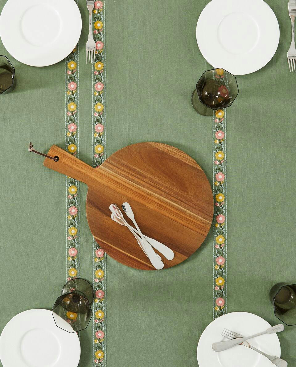 TOALHA DE MESA DE ALGODÃO BORDADA