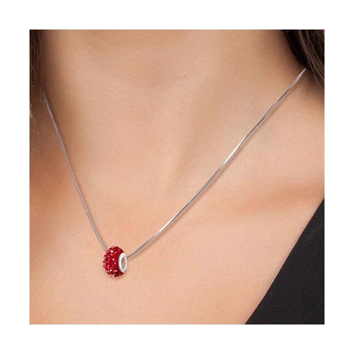 Collier orné de Cristaux scintillants