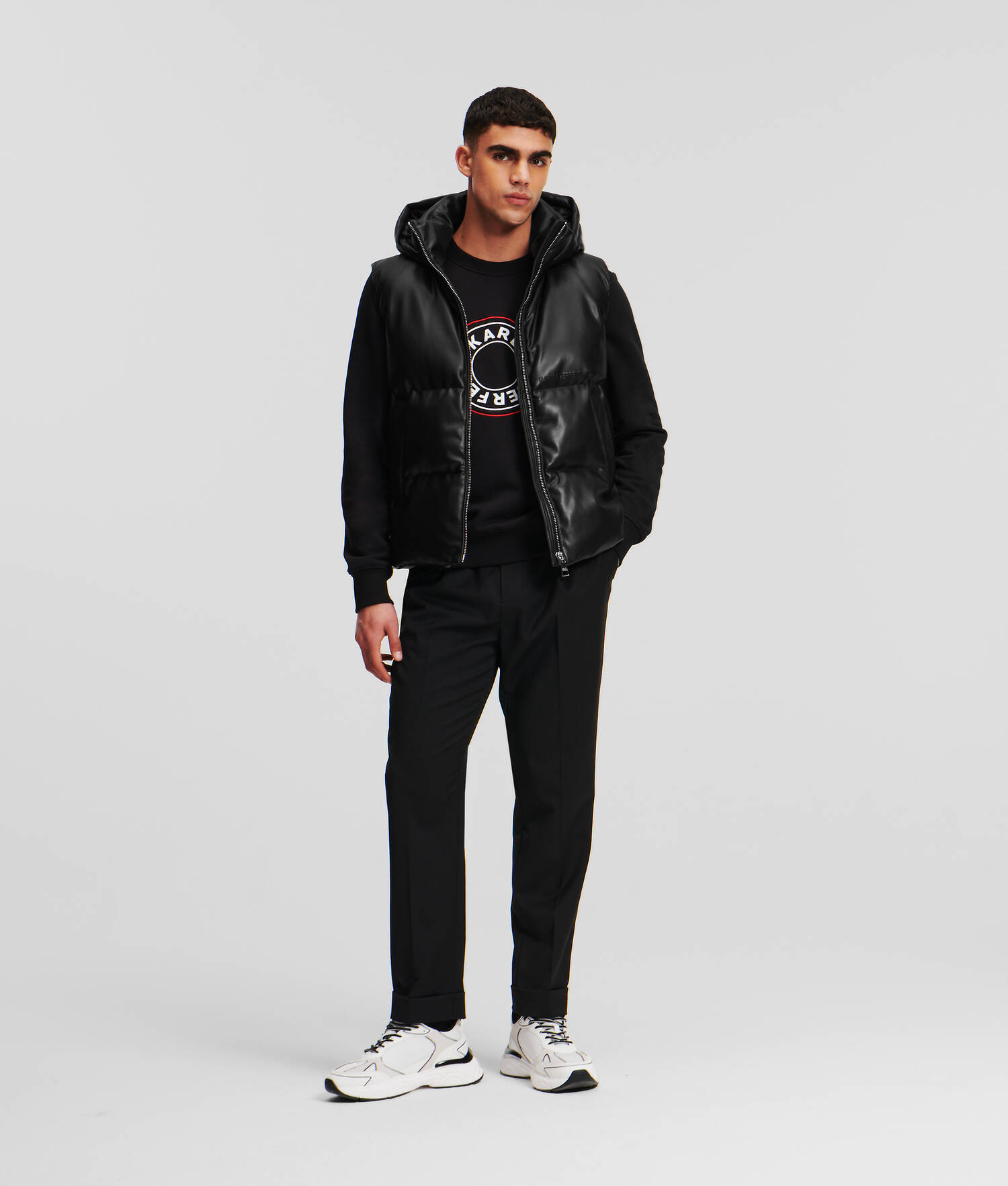DOUDOUNE SANS MANCHES EN SIMILI-CUIR