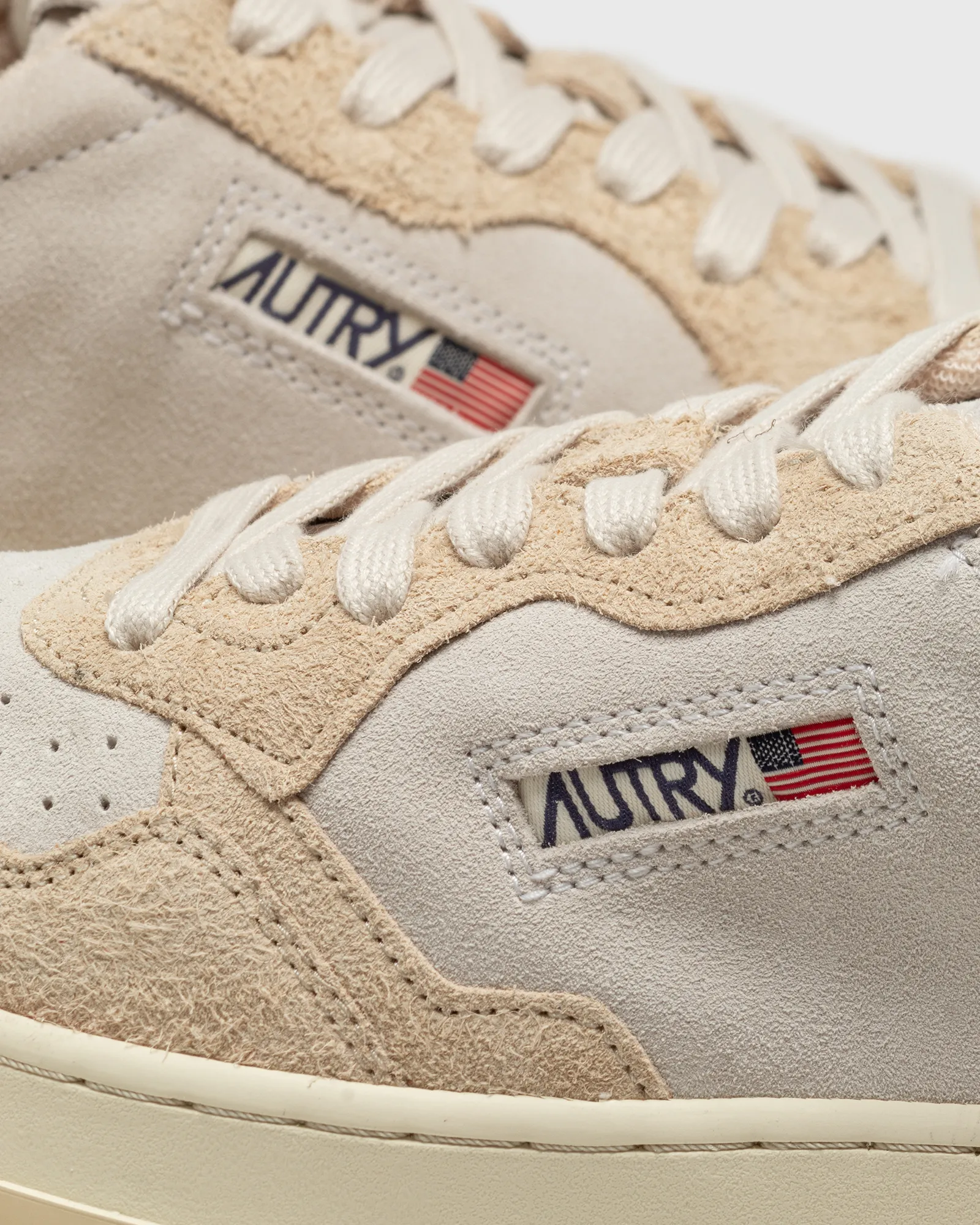 Autry Action Shoes MEDALIST LOW