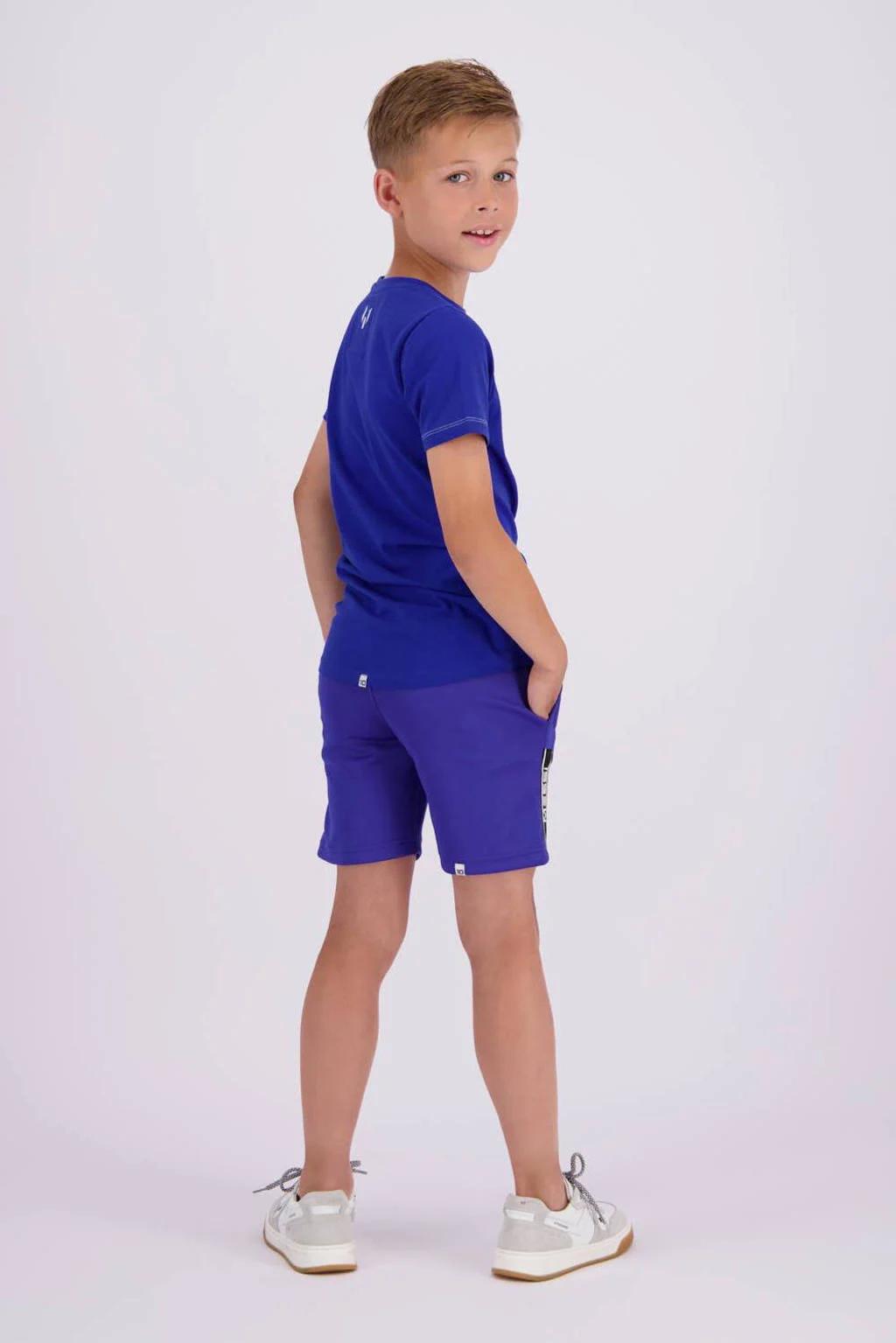 Vingino T-shirt met logo hardblauw/wit
