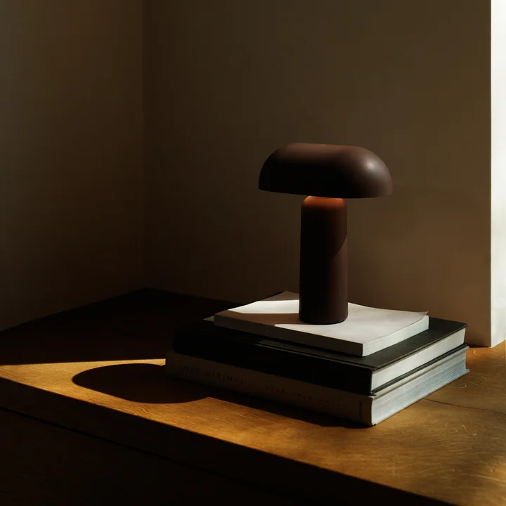 Normann Copenhagen - Porta LED Akku-Tischleuchte, schwarz