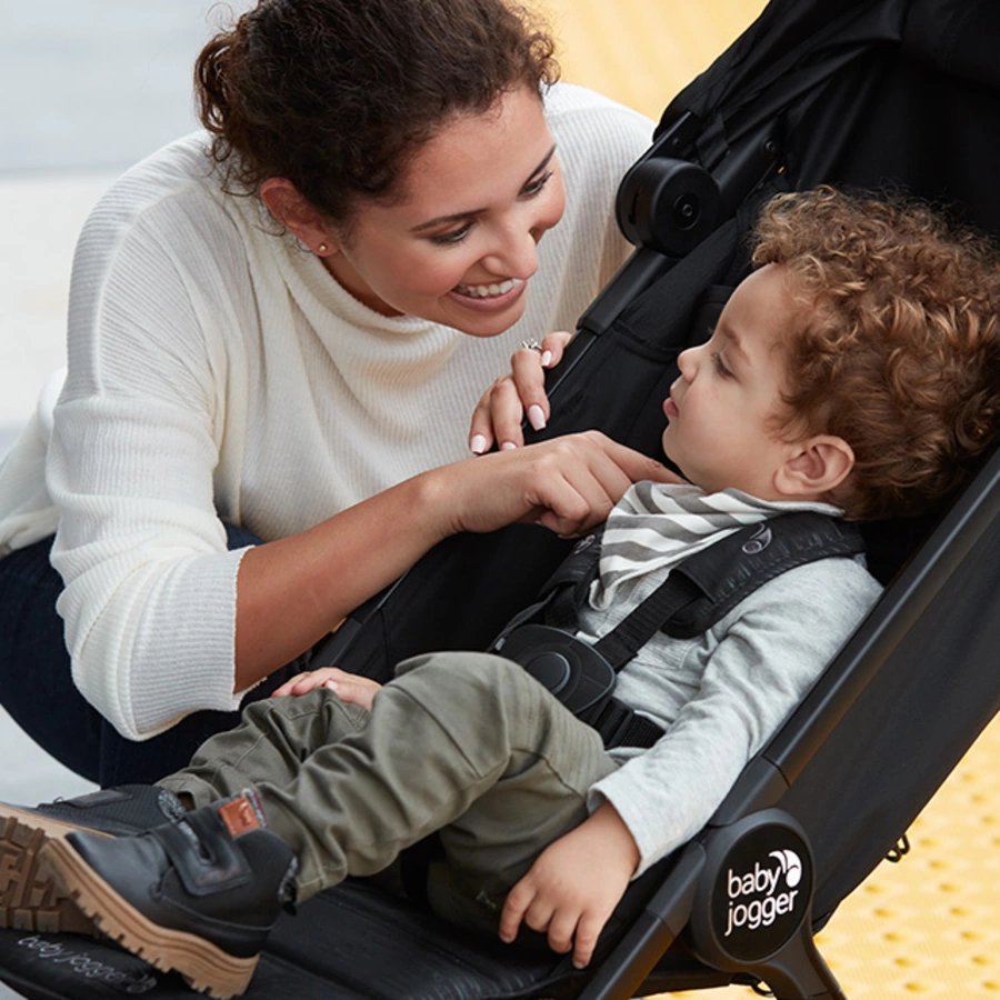 baby jogger Buggy City Tour 2 Everett Green inklusive Sicherheitsbügel und Wetterschutz