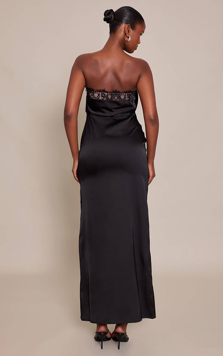 Noir Robe Longue En Satin Avec Détails En Dentelle
