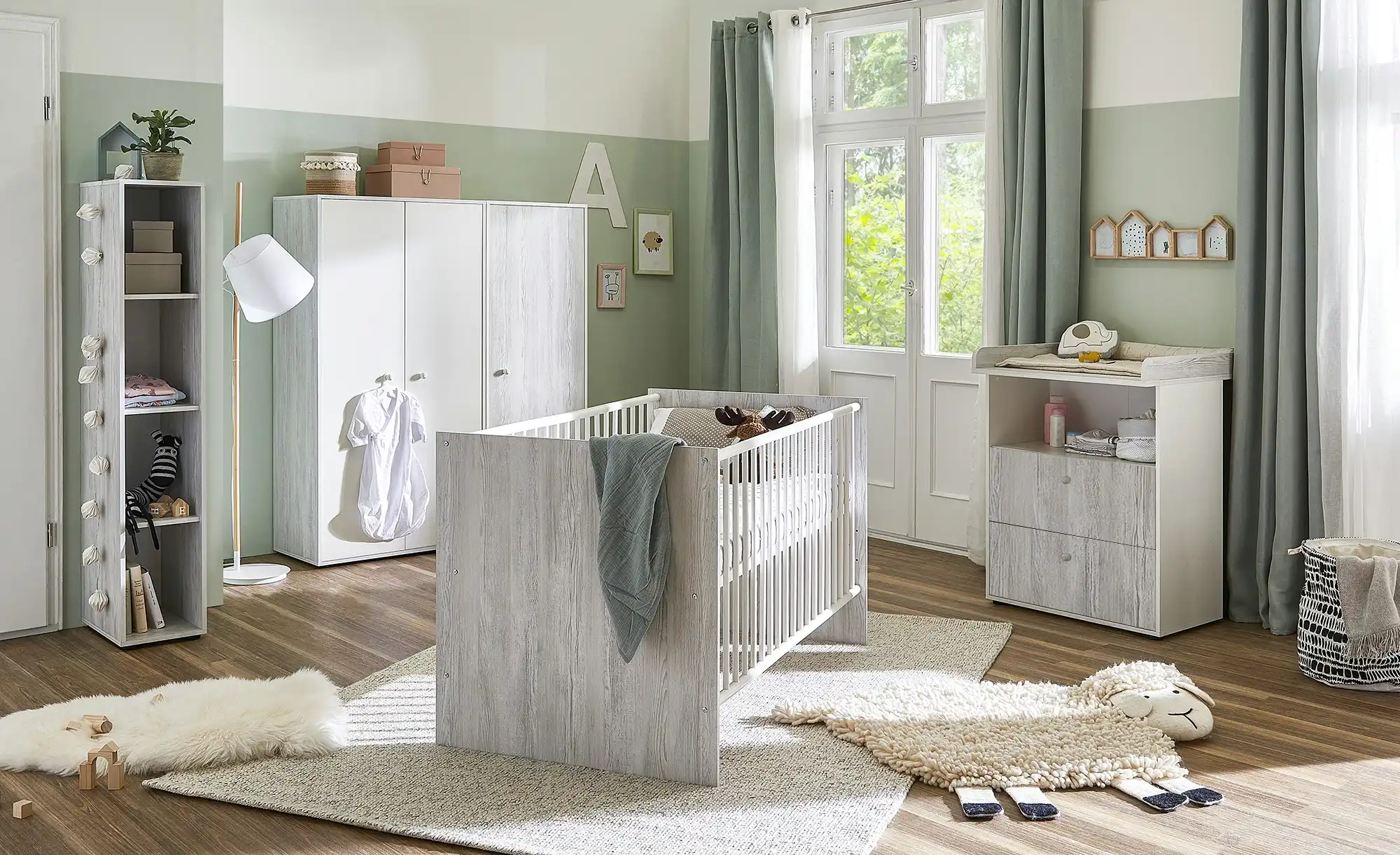 Kleiderschrank  Mola
