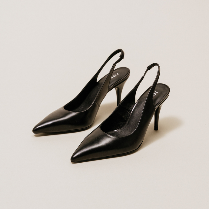 Escarpins à bouts pointus  en cuir noir
