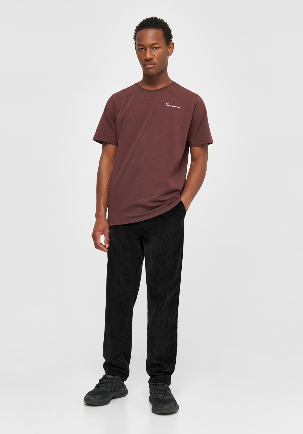 Knowledge Cotton Apparel Cord-Hose Chuck 8 Wales Corduroy Chino Pants Black Jet