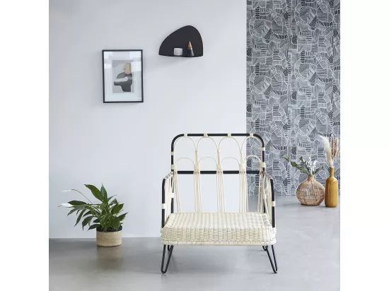 Fauteuil en rotin et métal noir