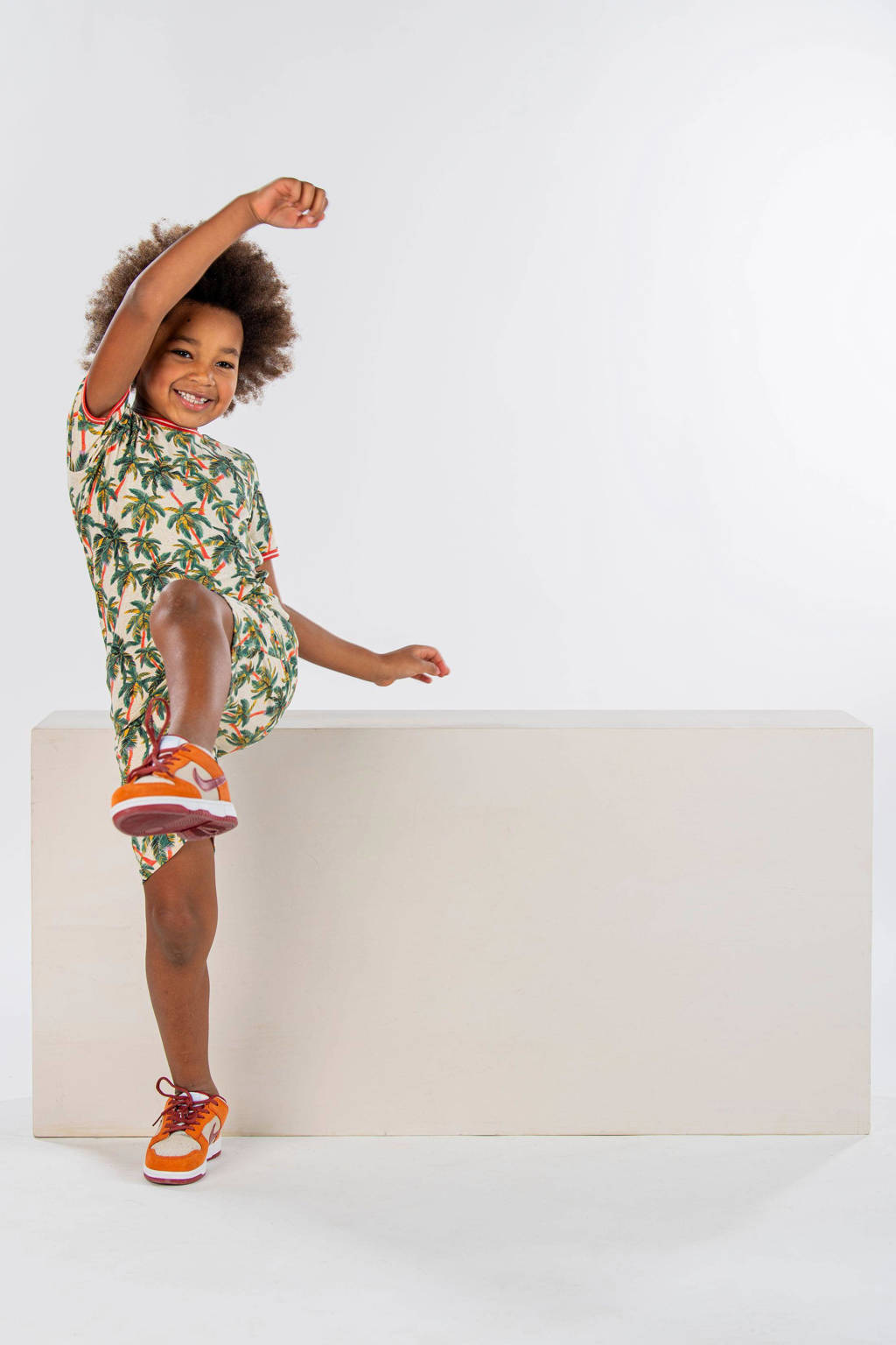 B.Nosy T-shirt Kaleb met bladprint groen/creme/oranje