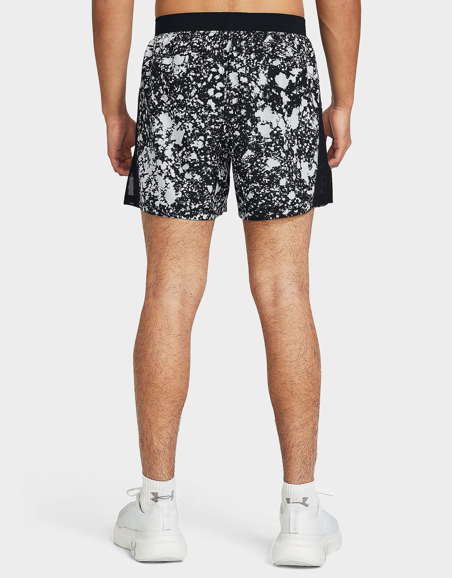 Under Armour Shorts UA LAUNCH 5'' PRINT SHORTS
