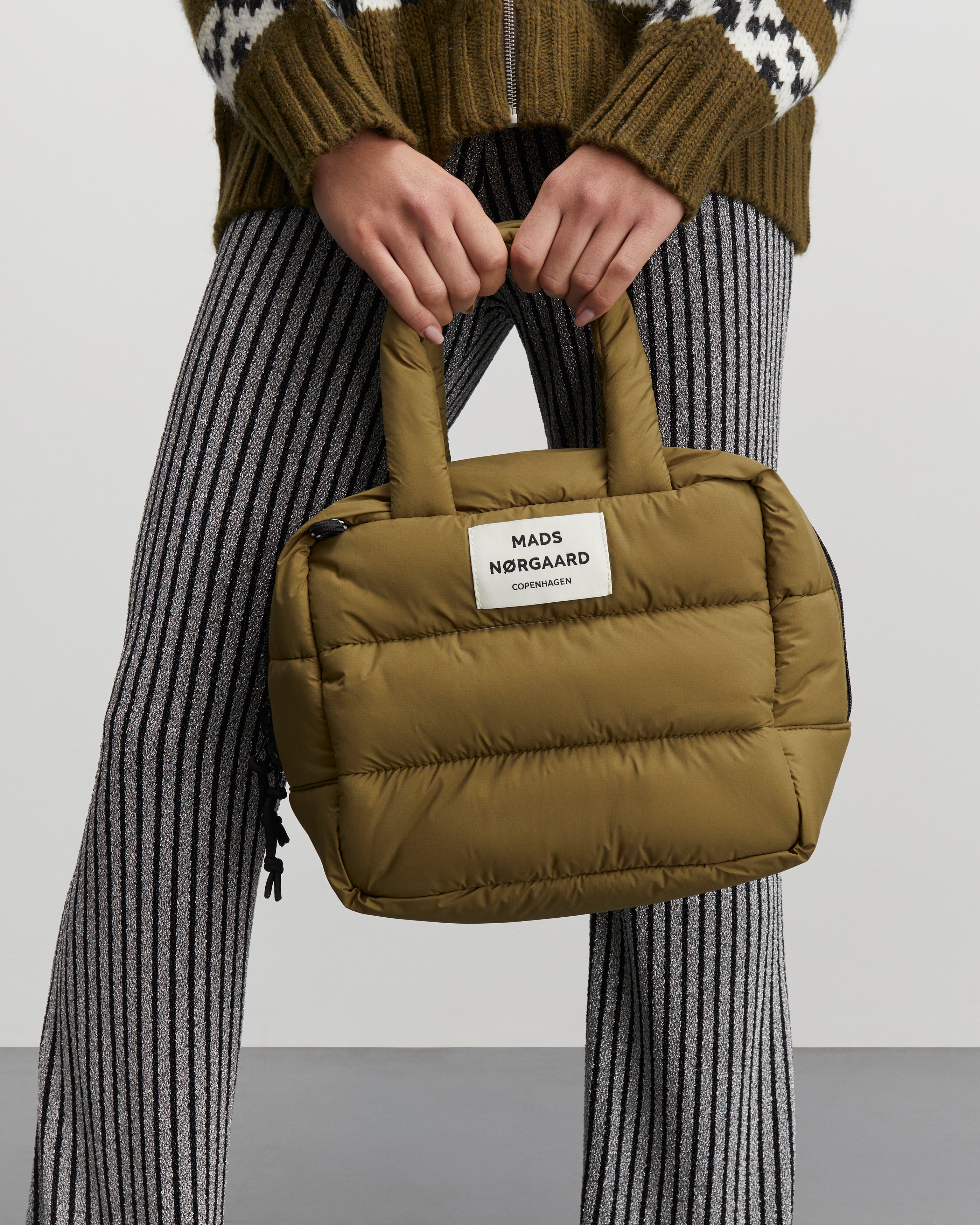 Mads Nørgaard  Recycle Boxy crossbody taske - Martini Olive