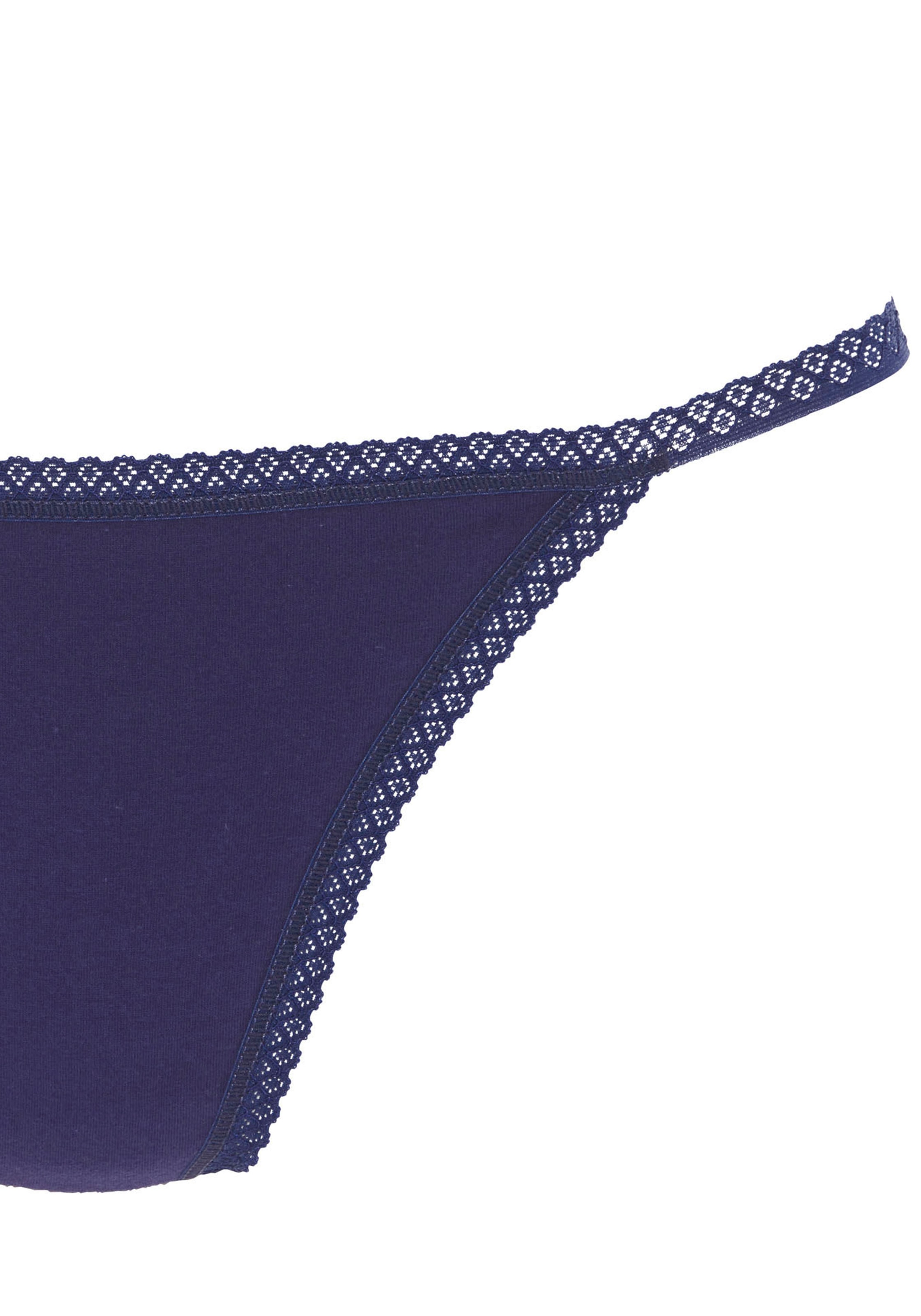 Vivance String , mit feiner Spitzeneinfassung und aus weicher Baumwollqualität
