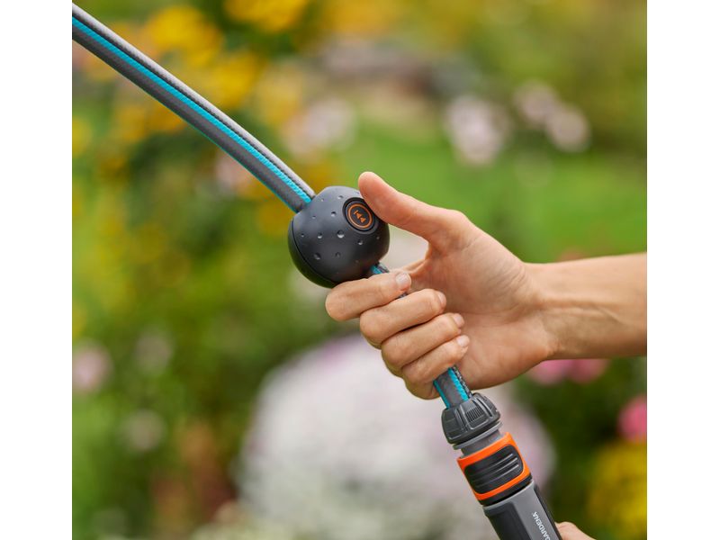GARDENA Wand-Schlauchbox Akku PowerRoll XXL 18 V P4A Solo 4 Innovative Gartenbewässerung mit Funkfernsteuerung – die Schlauchbox mit Komfort