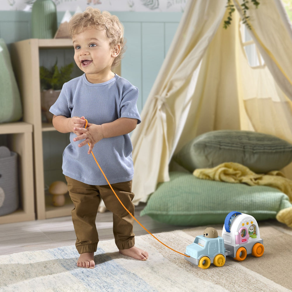 Køb Fisher-Price® Opdager Træk-campingvogn