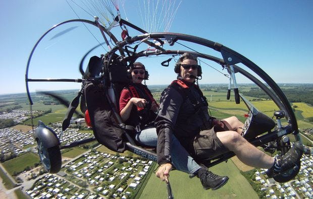 Motorgleitschirm-Rundflug ab Hörsten als Geschenk