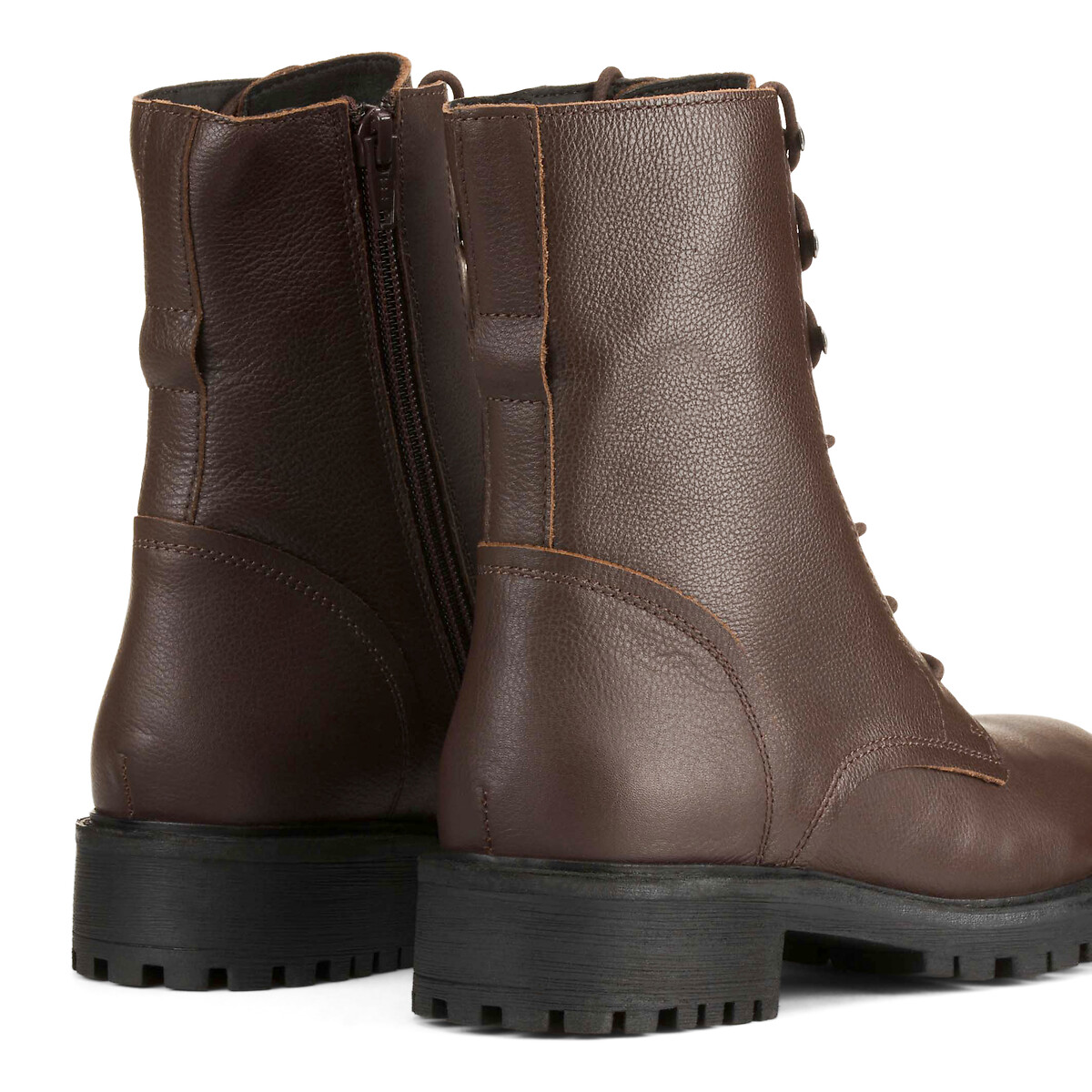 GEOX<br>Botas com cadarço em couro respirável Hoara