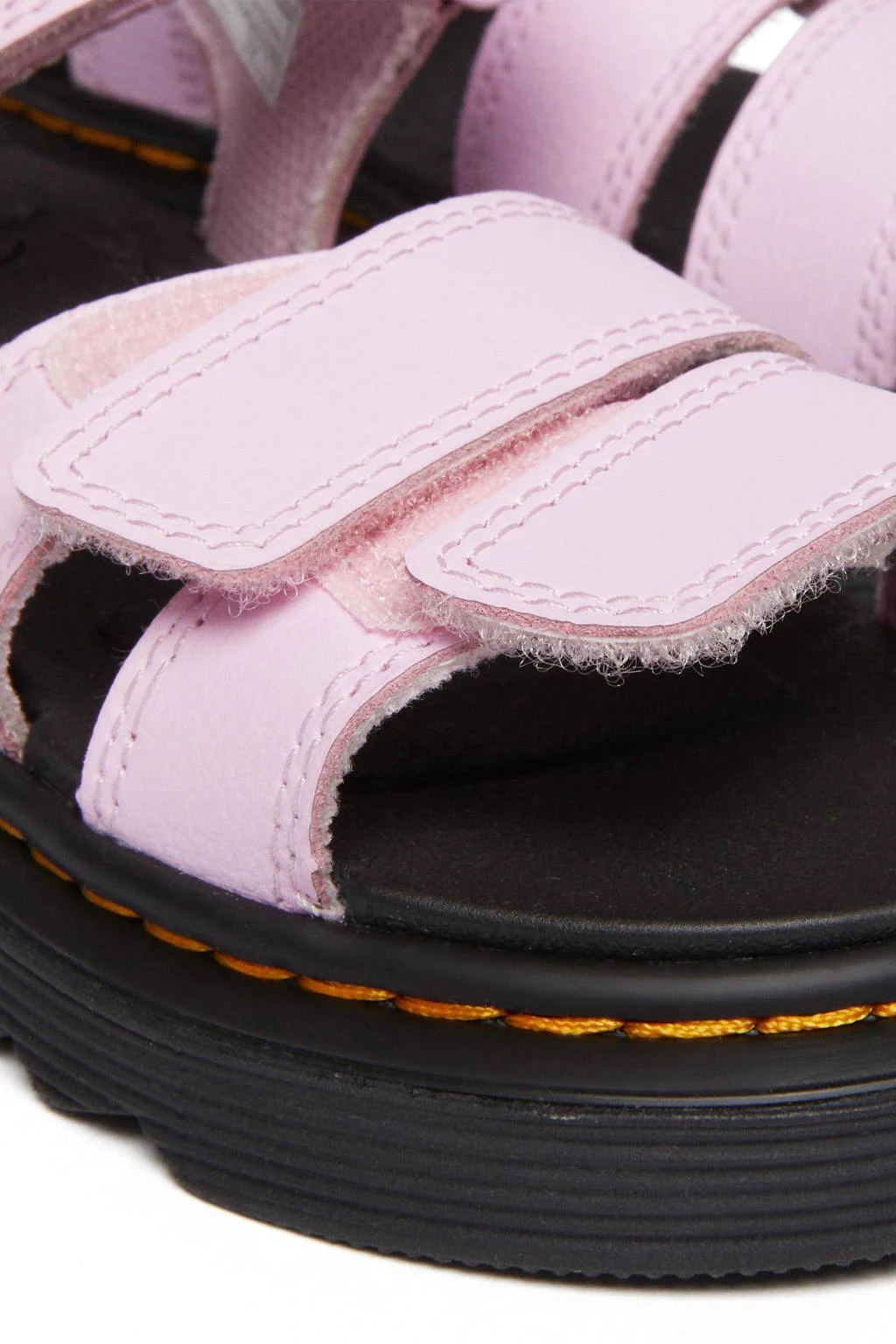 Dr. Martens Klaireleren sandalen roze