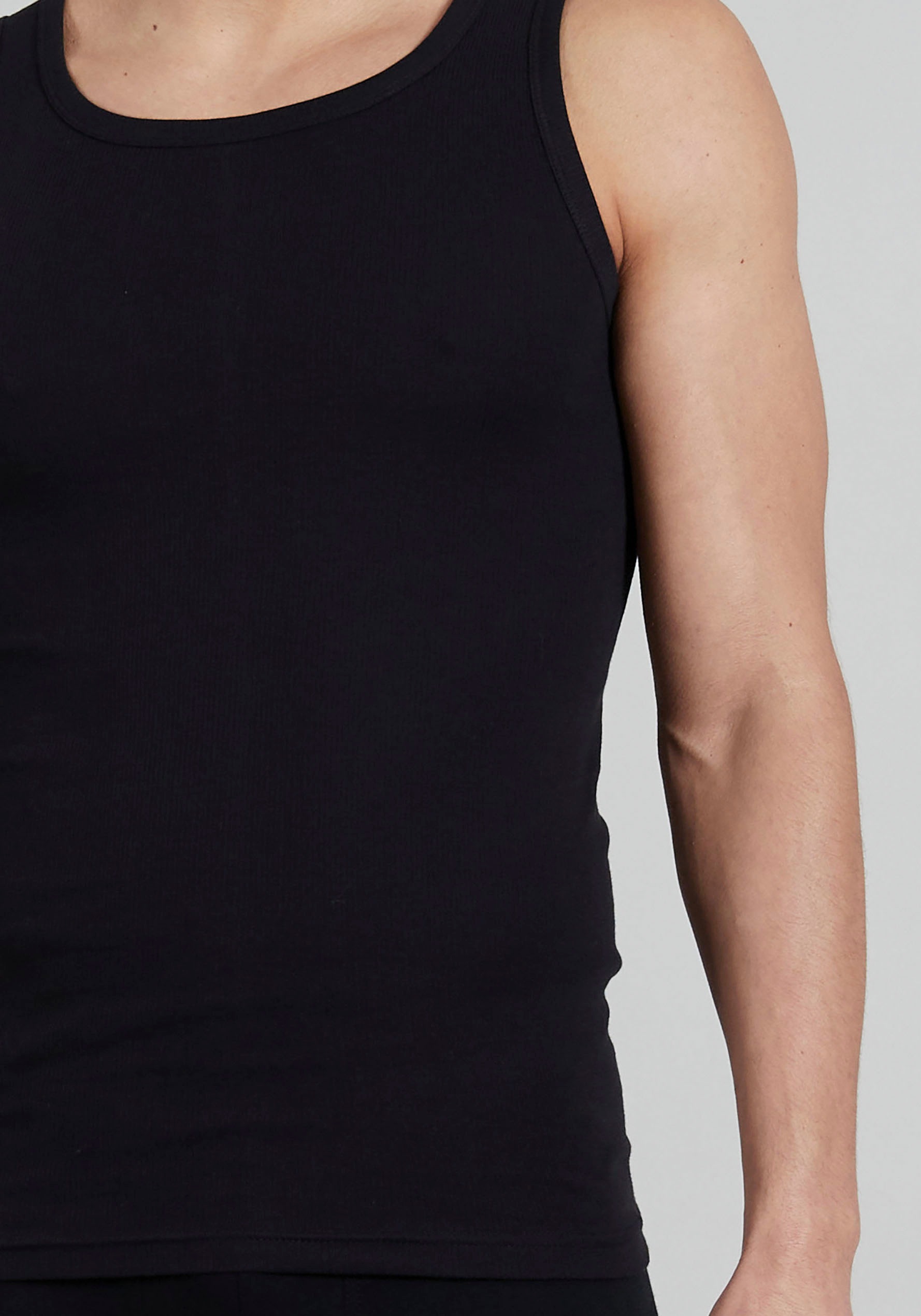 TOM TAILOR Tanktop »Montana«, Rundhalsausschnitt, slim fit, basic, elastisch, hüftbedeckend