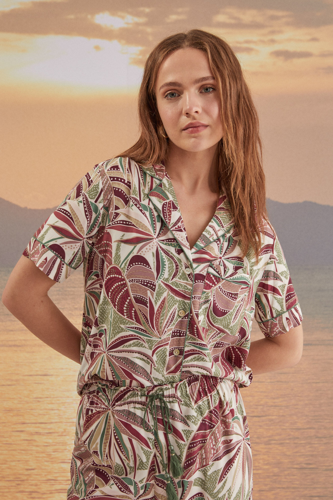Pijama camisa estampada tropical - estampa