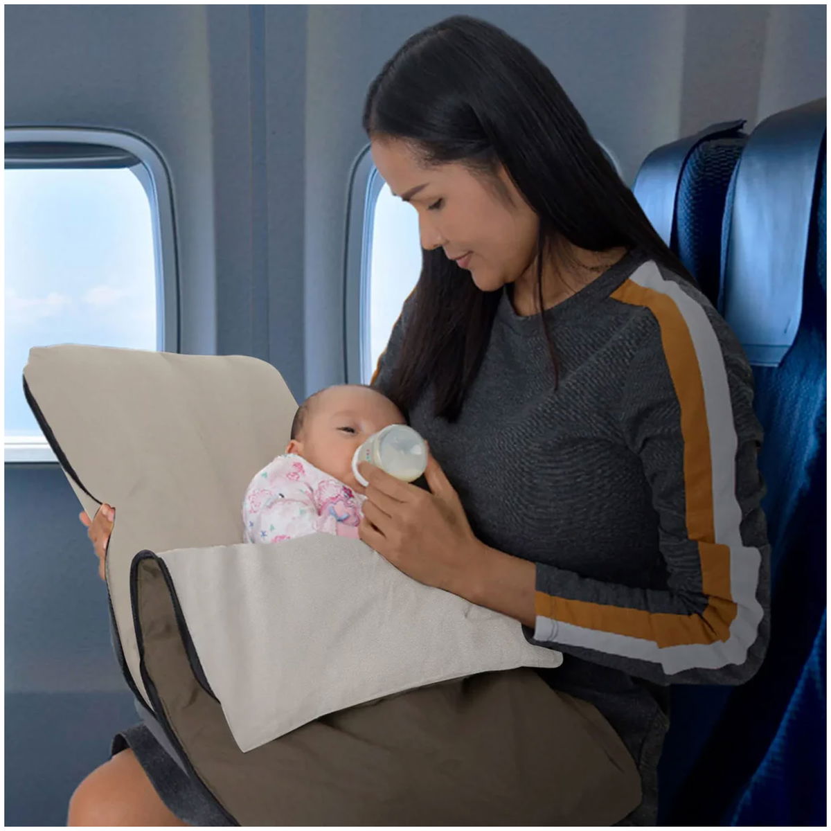 DERYANDERYAN   AirTraveller Flugzeug Kinderbett braun