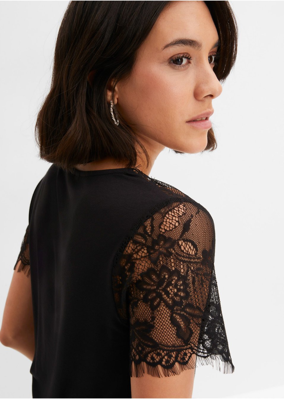T-shirt avec dentelle