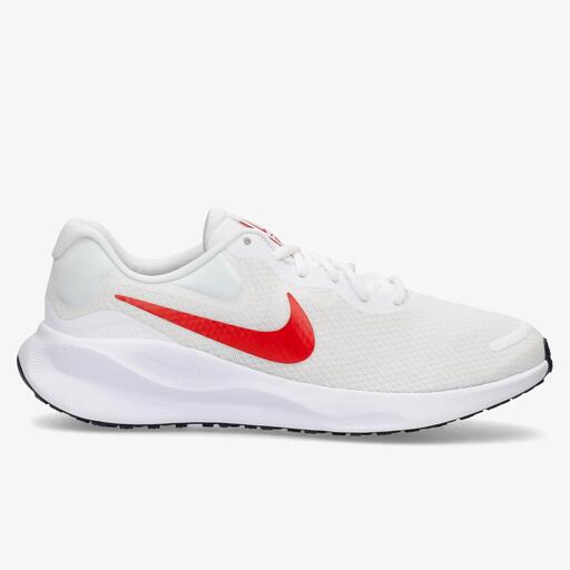 Nike Revolution 7