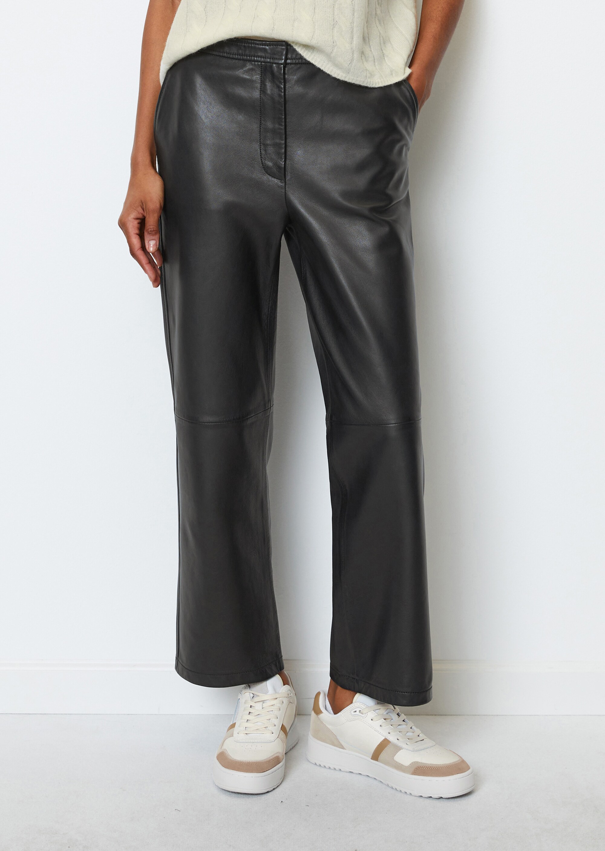 Lederhose regular aus softem Lamm-Nappaleder