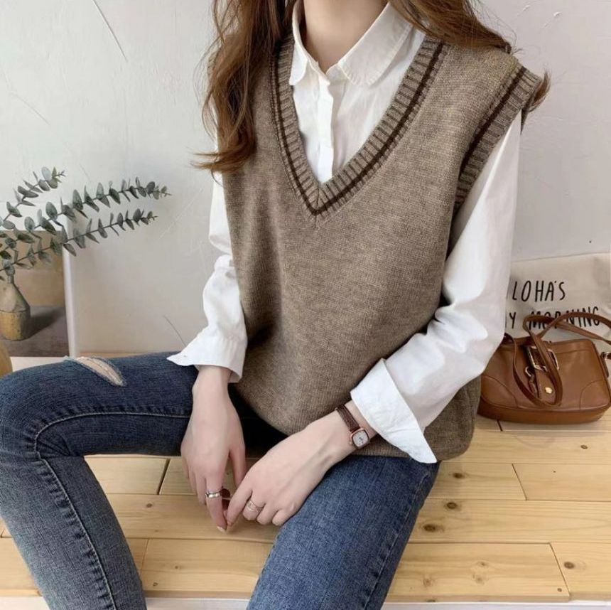 Beaustreet - V-hals vest met contrasterende rand