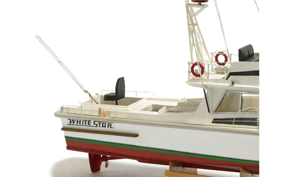 Bausatz Motorboot White Star, 540 mm 1:15<br>Detailgetreuer Motorboot Modellbausatz