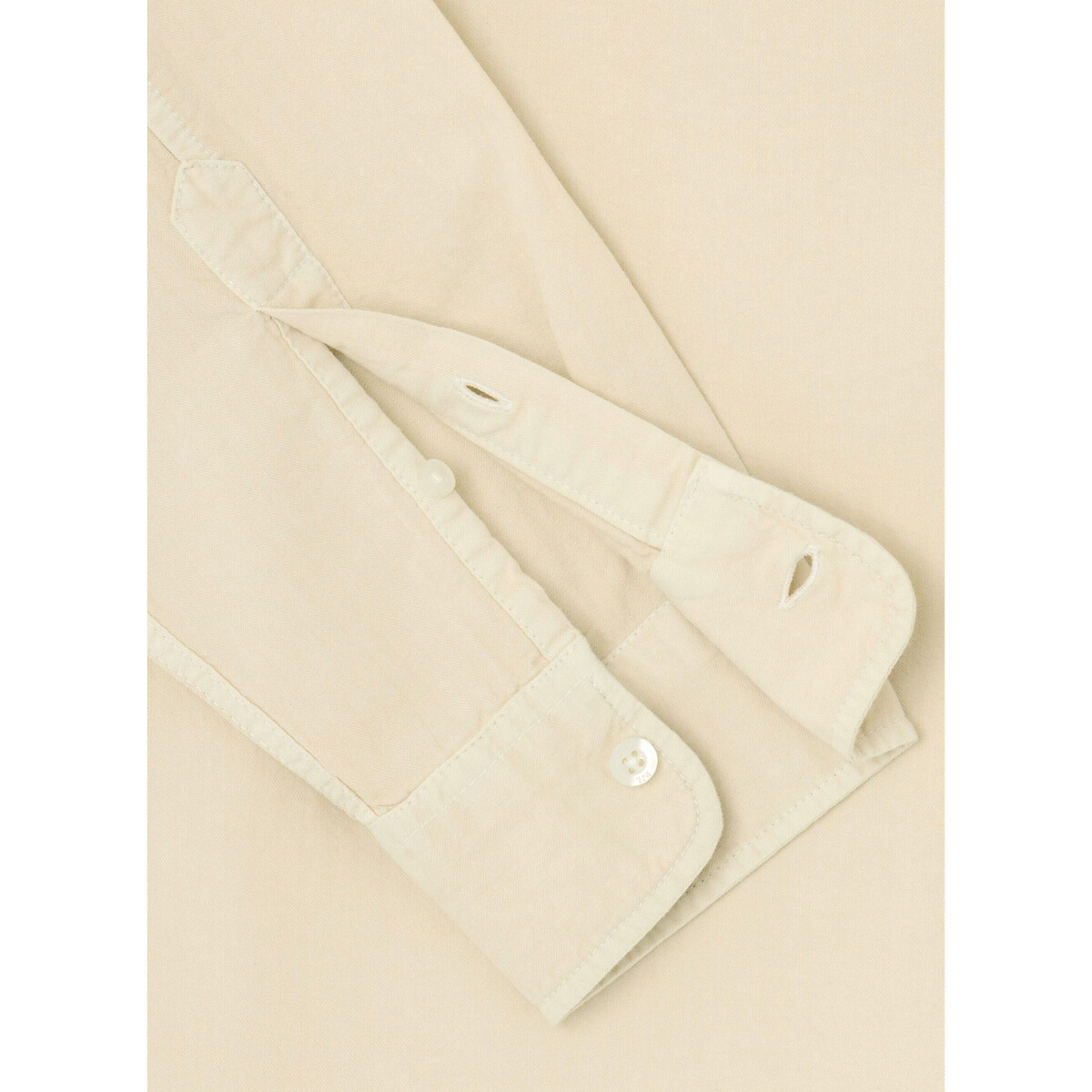 PEPE JEANS<br>Camisa reta lisa com colarinho abotoado