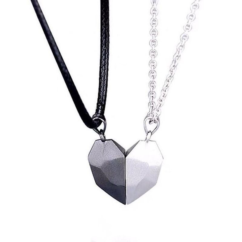 Malikasa - Magnetische ketting met bijpassende hanger in de vorm van een hart