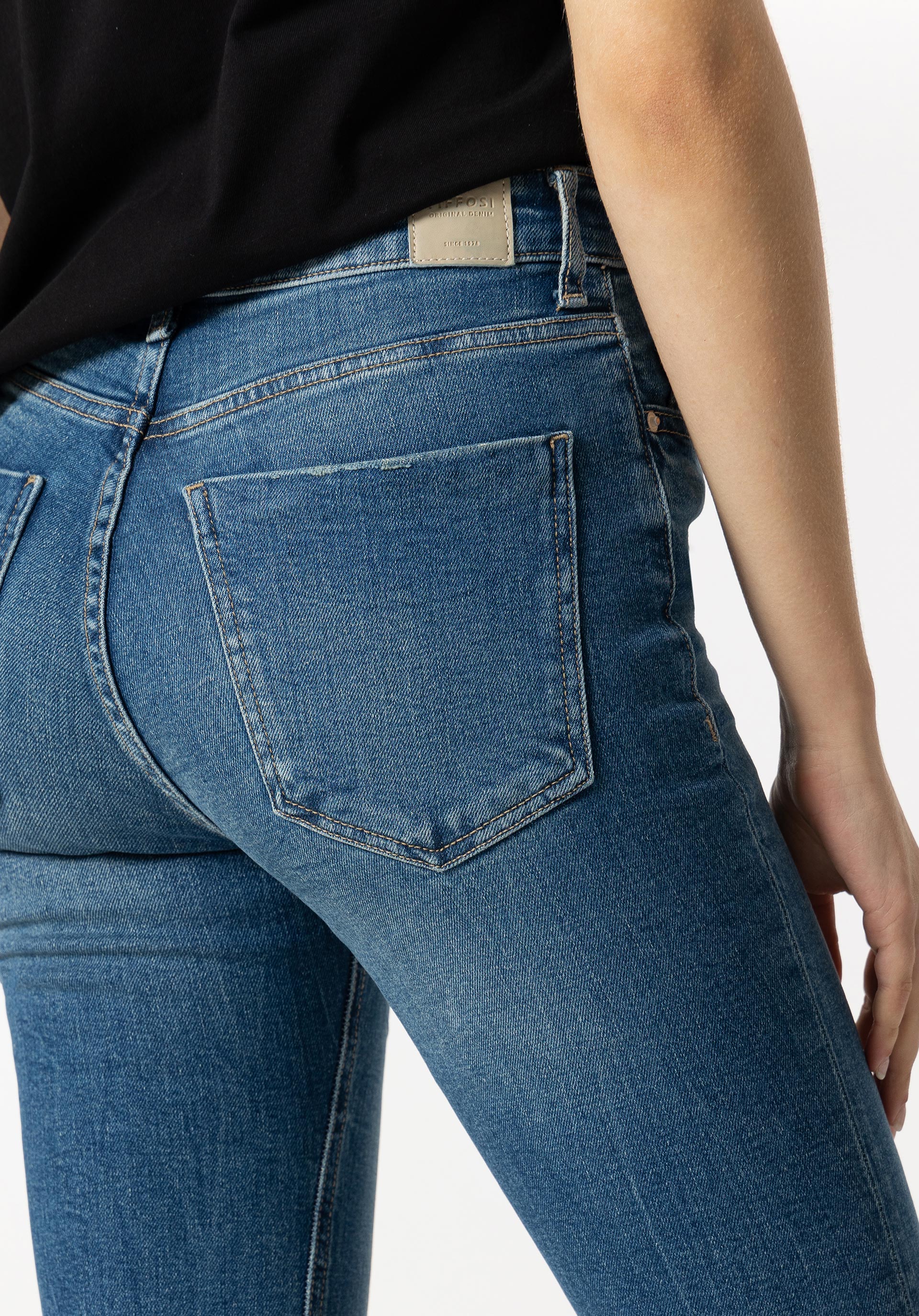 Jeans Megan Cropped Flare Cintura Alta