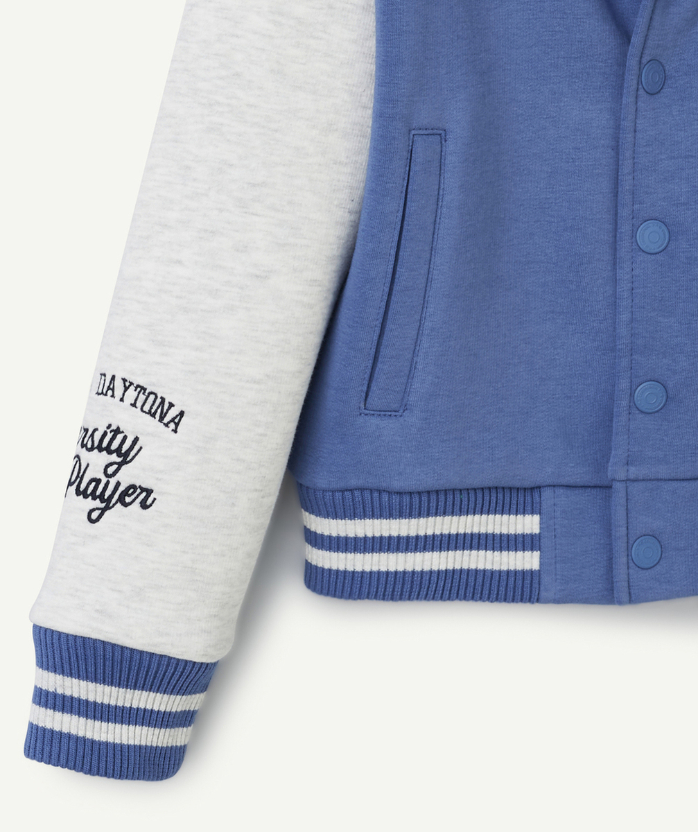 VESTE TEDDY GARÇON BLEU AVEC MAXI LETTRE EN BOUCLETTES