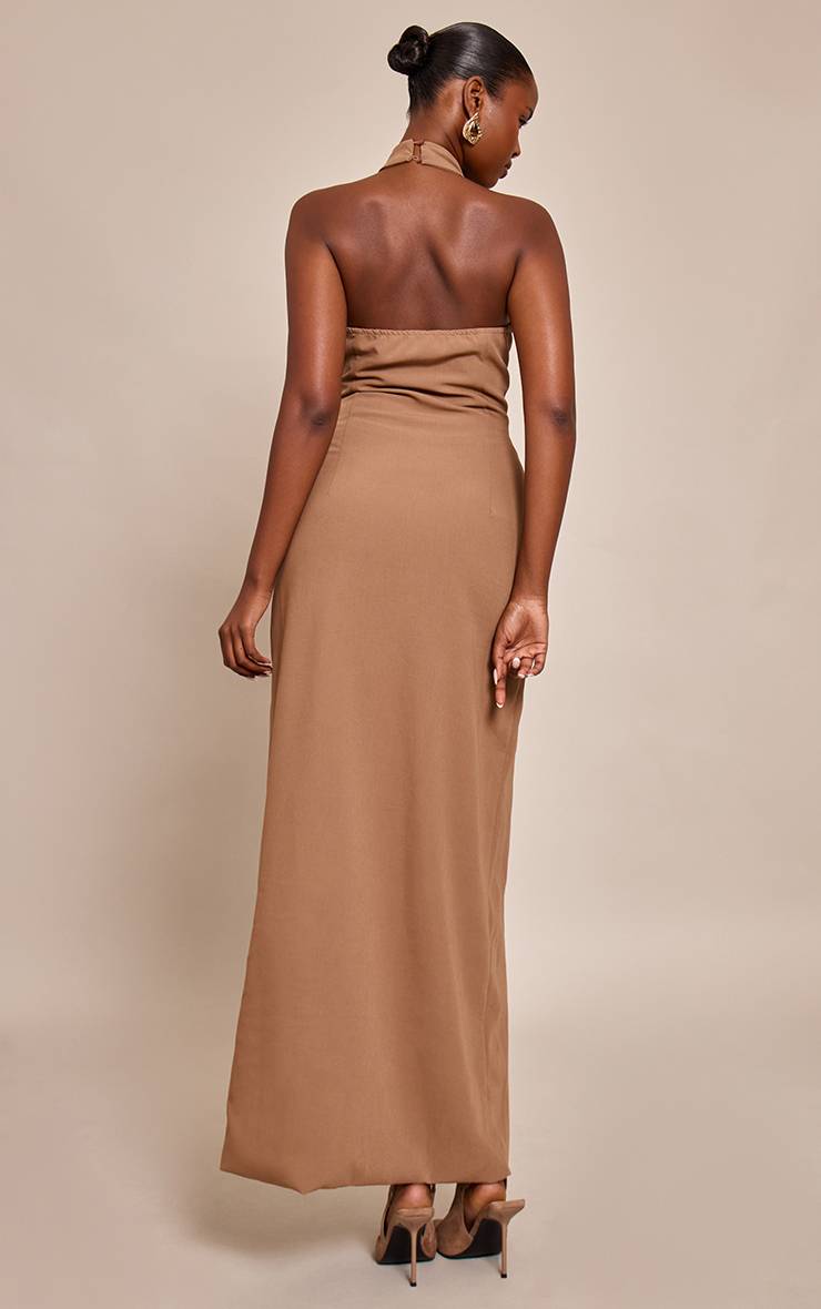 Taupe Robe Longue Ajustée Sans Manches À Encolure Américaine